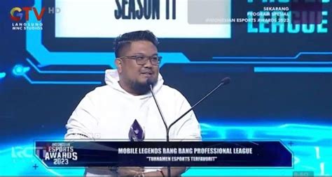 Indonesian Esports Awards 2023 Mobile Legends Boyong Piala Turnamen