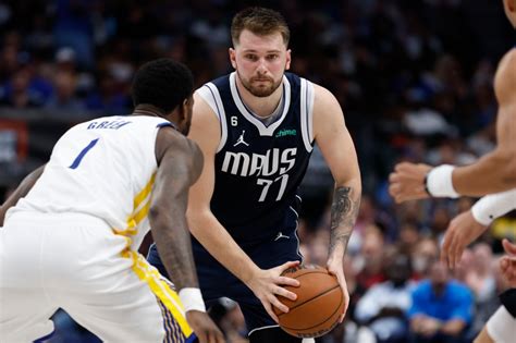 Luka Doncic Fined By Nba For Unprofessional Gesture Toward Refs