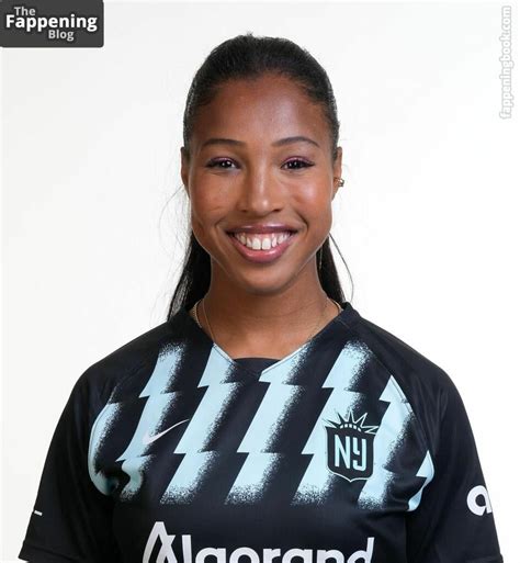 Midge Purce Nude OnlyFans Leaks Fappening FappeningBook