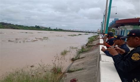 Río Tumbes En Umbral Rojo Por Aumento De Caudal