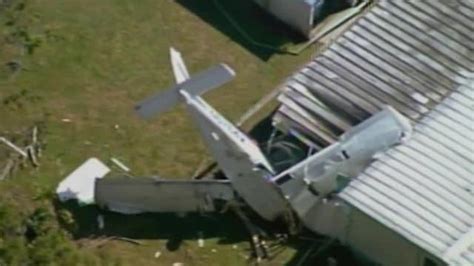 Plane Crashes Through Trees Into Florida Home Latest News Videos Fox News