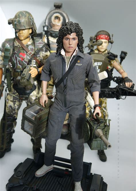 Toyhaven Review II Hot Toys ALIEN Th Scale Sigourney Weaver As Ellen Ripley Inch
