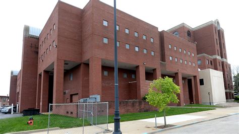 Fixing 'broken' system, advocates stand behind cashless bail in Illinois