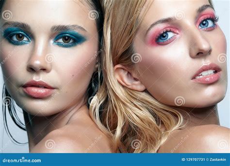 Closeup Shot Of Blonde And Brunette Girls Female Friendship Con Stock Image Image Of Close