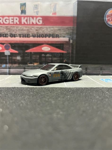 Hot Wheels Nissan Skyline Gt R Bcnr Godzilla Etsy