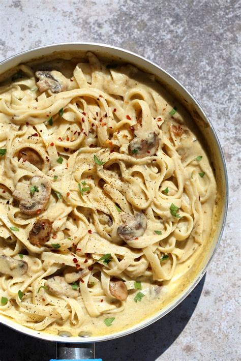 Vegan Fettuccine Alfredo With Mushrooms Nut Free Vegan Richa