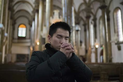 China Endurece Su Postura Frente A Las Religiones Confisca Cruces