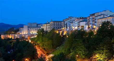 Pamplona City Walls And Citadel Guided Tour Planes Visit Navarra