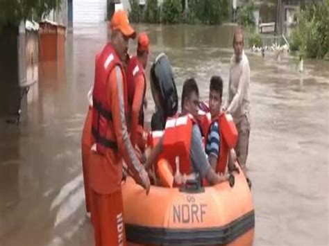 Gujarat Rain Flood Worsened Situation Waterlogging 2500 People Sent To