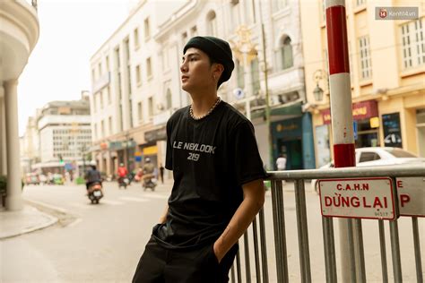 Mới đầu hè giới trẻ đã khoe street style cực gắt với hot trend đồ hoa cả cành bodysuit đồ