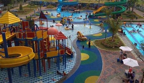 Harga Tiket Masuk Green Lake View Waterpark Yang Hits Di Depok Berlaku