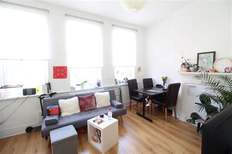 Light and Airy Two bedroom Flat in Crouch End Hornsey N8 – Bracewells