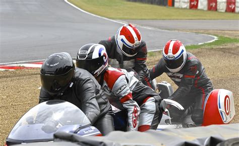 Brands Hatch Arthur Devlin Flickr