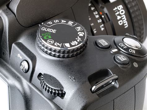 Nikon D3000 Digital SLR Review
