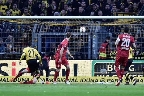 Borussia Dortmund Vs Stuttgart Match Preview Classic Encounter Key