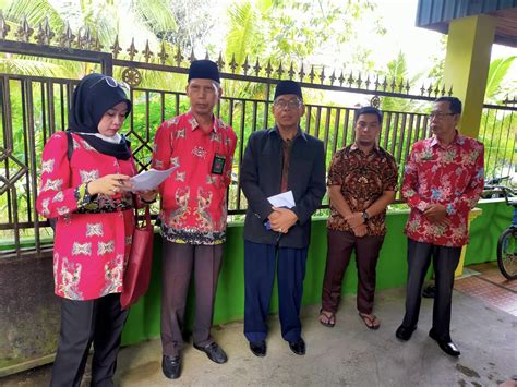 Majelis Hakim Pengadilan Agama Samarinda Melakukan Pemeriksaan Setempat