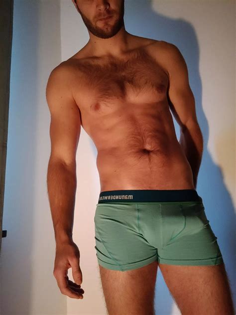 Couldn T Decide On This Pic Or A Full Nude Do You Appreciate This Or Should I Have Went Full