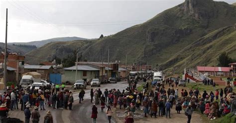 Cusco Pobladores De Chumbivilcas Mantienen Bloqueado El Corredor Minero