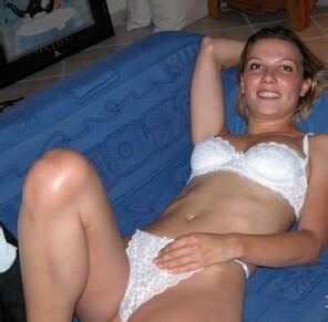 Amateur Erotic Krasivye Devushki V Bele Porn Pic