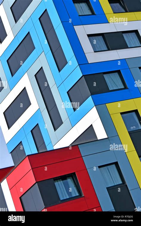 20 Awe Inspiring Geometric Modern Architecture Inspiratif Design