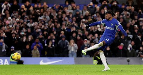 Penalti Madueke Bantu Chelsea Atasi Palace Berita Harian