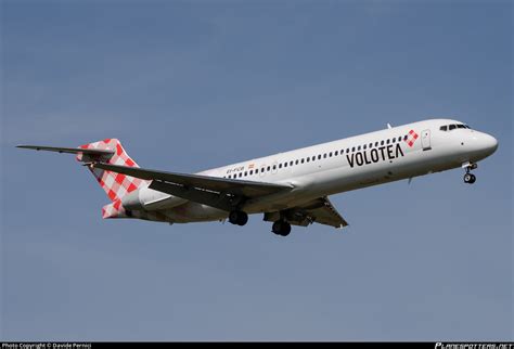 EI FCB Volotea Airlines Boeing 717 2BL Photo By Davide Pernici ID