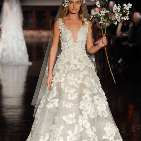 Slim Fit Wedding Dresses 2019 | amir-joryeong-save-the-rainforest