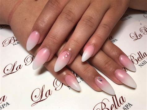 We Love How Classic La Bella S Light Pink Manicures Are Bella Nails