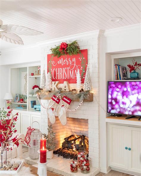 Festive Coastal Christmas Cottage | SugarsBeach