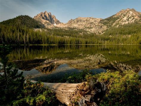 Stanley Idaho Cabins | Stanley Idaho Lodging | Redfish Lake Lodge ...