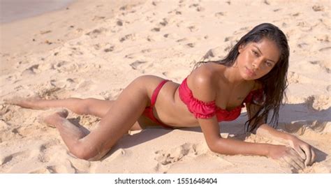 Sexy Beautiful Brunette Woman Naked Beach Stock Photo 1095505811 Shutterstock