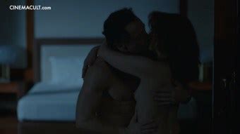 Un Amore Nude Scenes Review