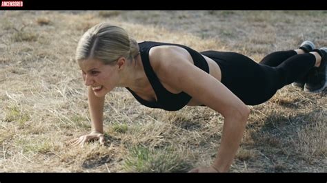 Naked Wenla Reimaluoto In Perfect Commando