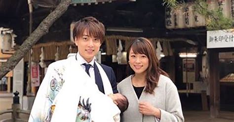 「なんて素敵なお写真」 本田朋子＆五十嵐圭、長男を抱いた“初の家族ショット”がファンの心をあたためる ねとらぼ