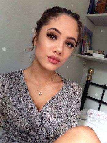 AuntSursh Penny Lane Saoirse Alicia Behzadi Saoirse12345 Leaked Nude OnlyFans ShemaleLeaks