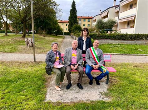 Una Panchina Rosa Al Parco Galilei Per Ricordare La Prevenzione