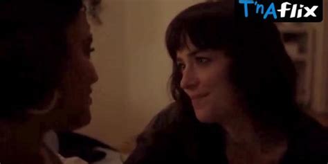 Dakota Johnson Lesbian Underwear Scene In Am I Ok Kiersey Clemons TNAFlix Porn Videos