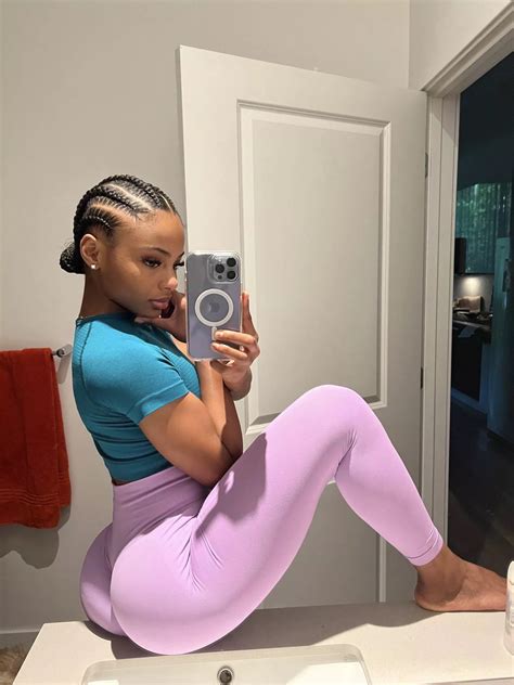 Blessed With Booty Nudes Bigasses Nude Pics Org