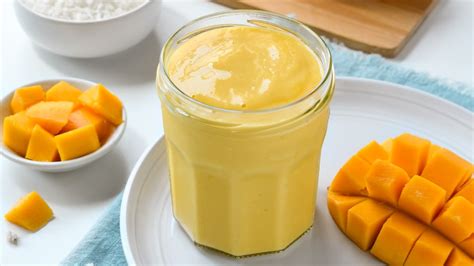 Easy And Healthy Mango Banana Smoothie Baking Is Therapy