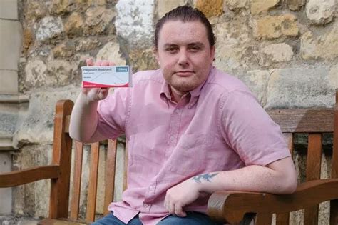 Painkiller Pills Turned Me Gay Claims Man Who Ditched His Girlfriend After Breaking His Foot
