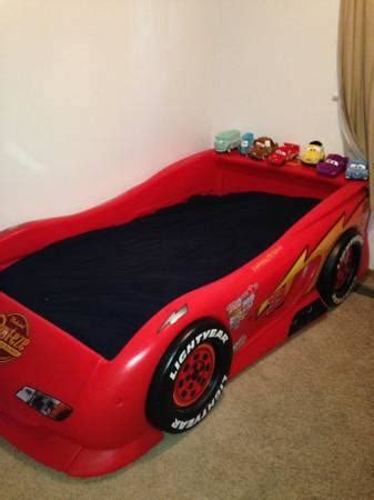 Disney Cars Lightning McQueen Twin Size Bed - for Sale in Zanesville, Ohio Classified ...