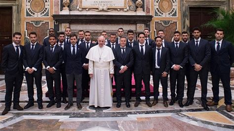 El Papa Francisco Recibe Al Villarreal Cf Web Oficial Del Villarreal Cf