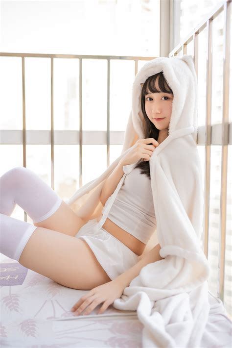 KimemeOwO 木绵绵OwO No 浴巾兔子 KimemeOwO 木绵绵OwO No 浴巾兔子 Porn Pic