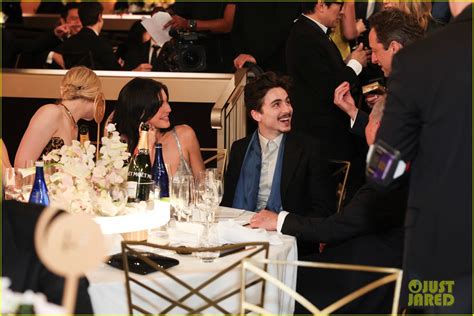 Photo: kylie jenner with timothee chalamet at golden globes 02 | Photo