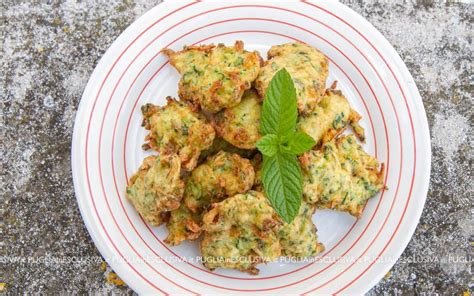 Frittelle Di Zucchina Ricetta Facile E Veloce Scopri Come Prepararle