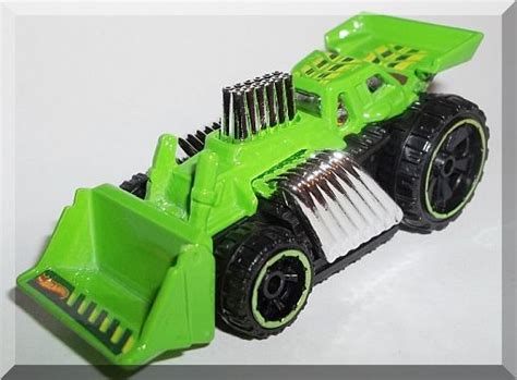 Hot Wheels Speed Dozer HW City 2015 HW City Works 1 250 Green Edition Construction