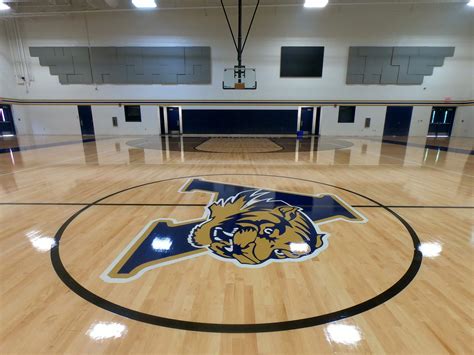 Arlington Middle School - Sports Floors, Inc.