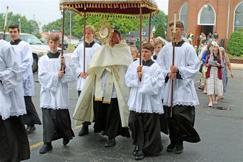 Corpus Christi//Eucharistic Amazement - CCJC