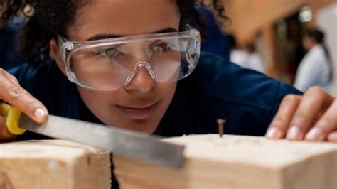 Por qué Chile es el único país de América Latina que sufrirá una contracción económica el