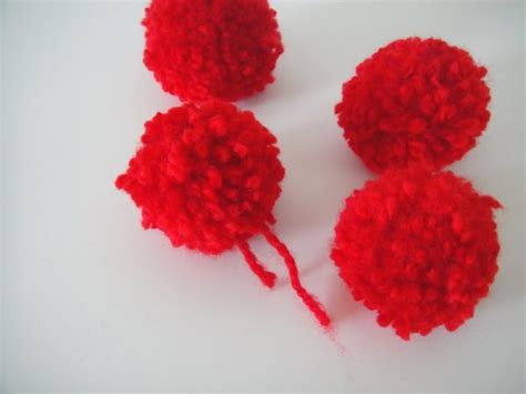 Diy Pom Pom Heart Topper The Sweetest Occasion